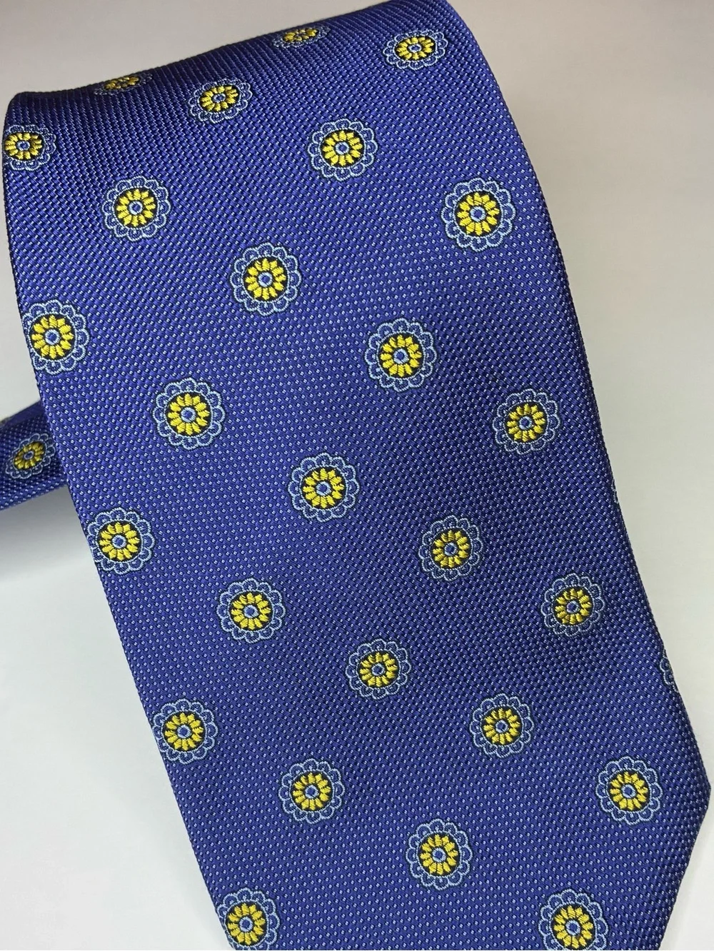Brooks Brothers Makers Merchants Silk Tie Purple Yellow Geometric Medallion 3.5”